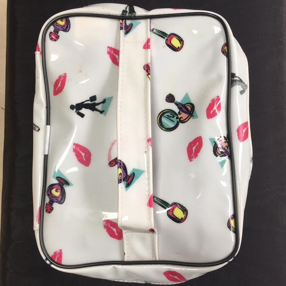 Lillian Vernon Cosmetic Case Set - Picture 4 of 8